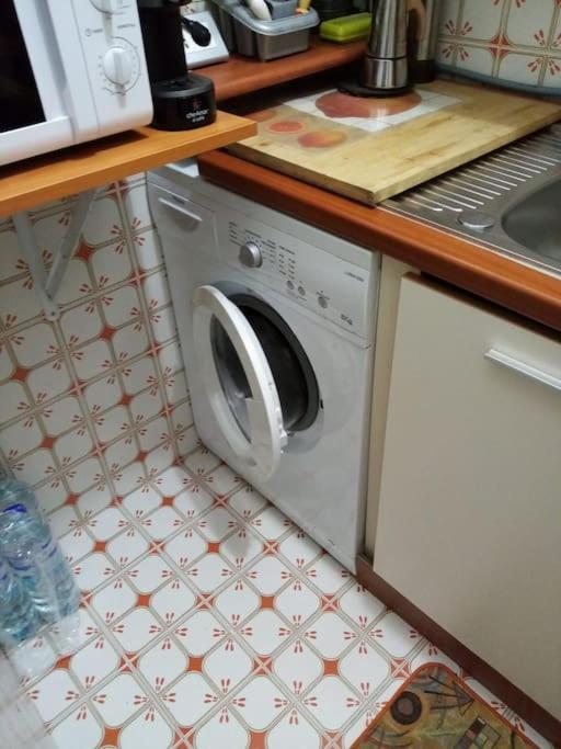 Ampio Monolocale Con Terrazzo - A 2 Passi Dal Mare Διαμέρισμα Latte Εξωτερικό φωτογραφία