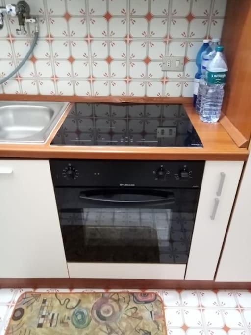 Ampio Monolocale Con Terrazzo - A 2 Passi Dal Mare Διαμέρισμα Latte Εξωτερικό φωτογραφία
